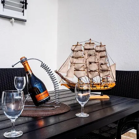 Apartment Seaview With Terrace Podstrana