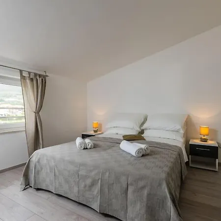 Apartment Seaview With Terrace